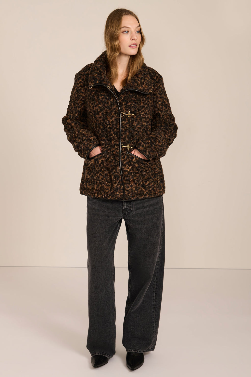 Leopard Fleece Jacket with Toggle Fastening – Casual Wear, Outdoor Activities