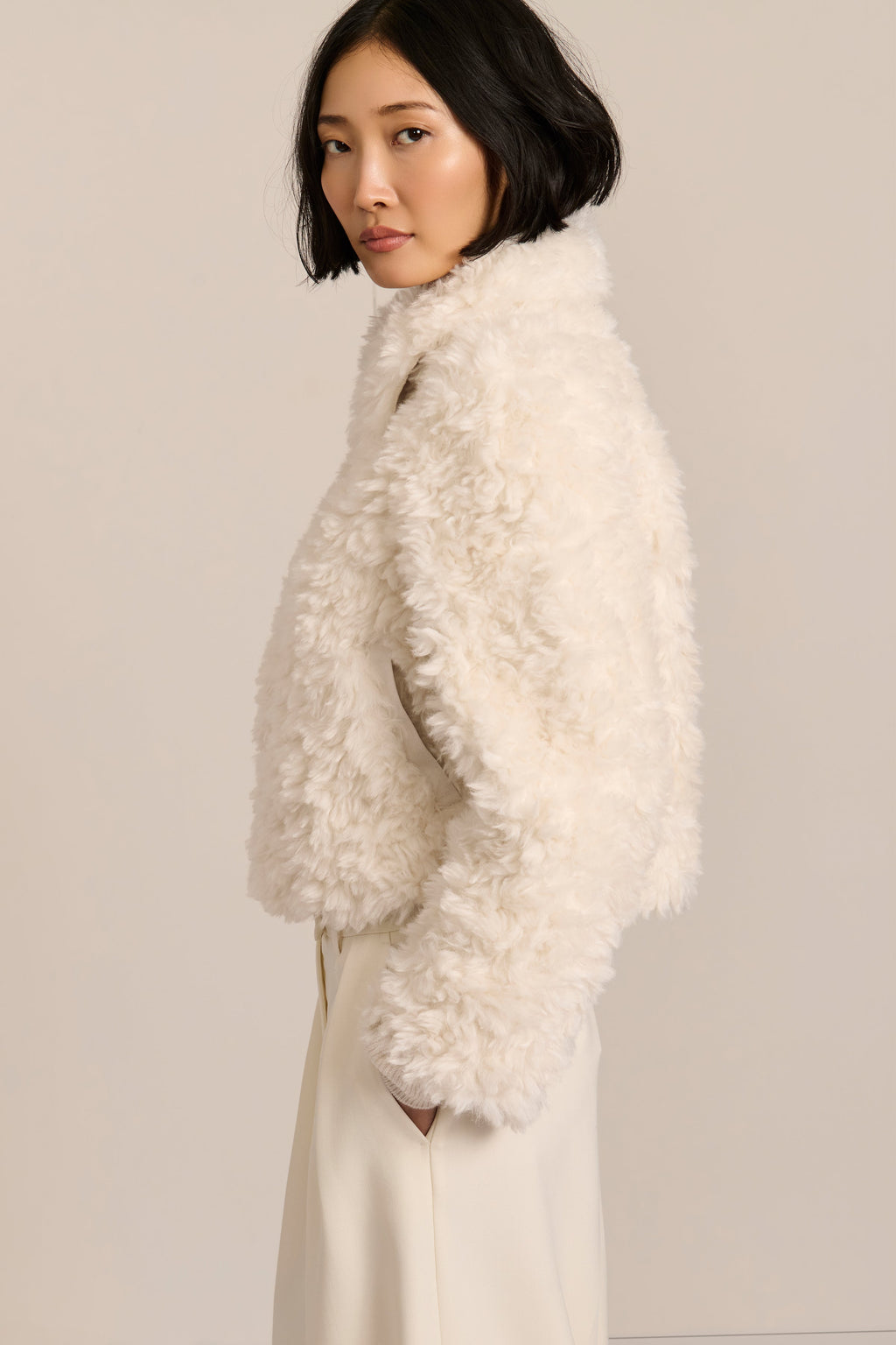 Curly Faux Fur Jacket – Cosy Winter Layer, Casual Outing