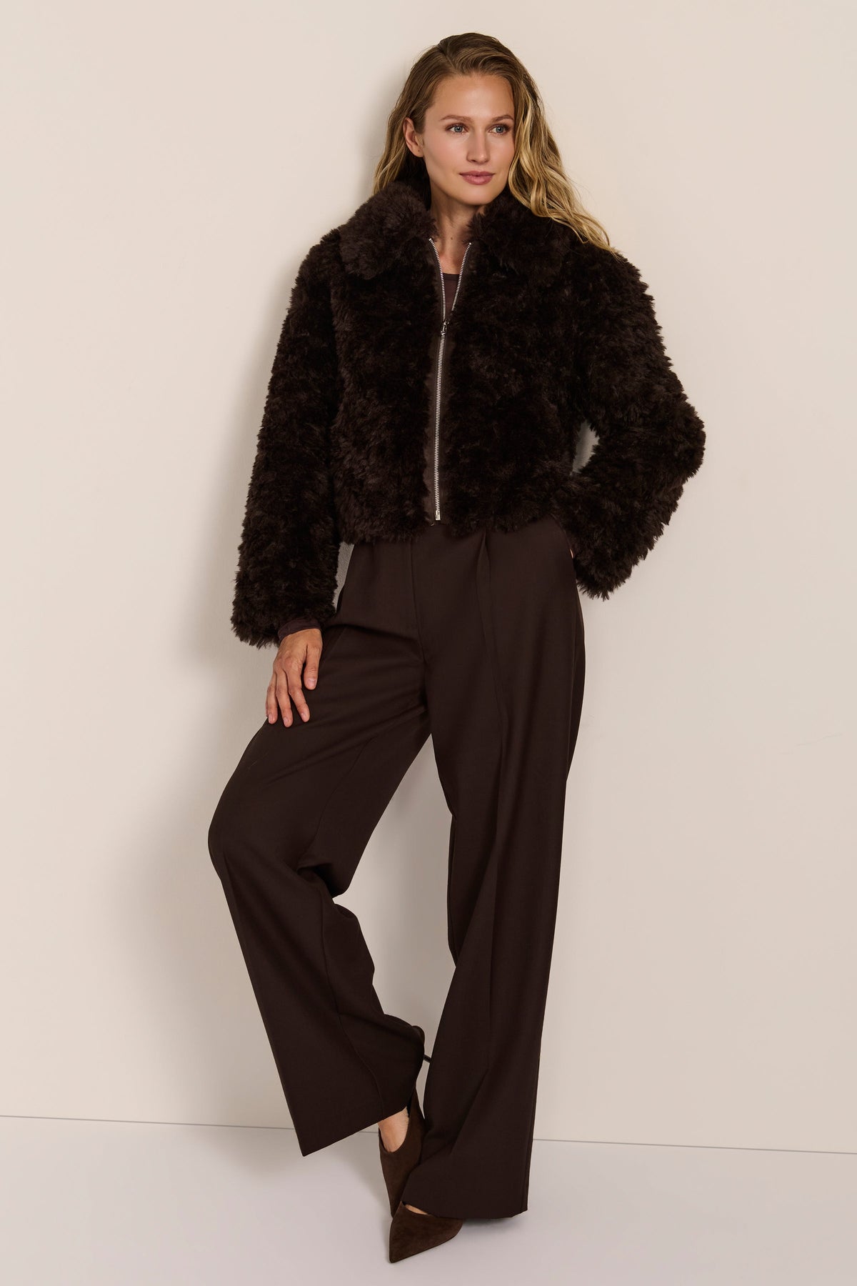 Curly Faux Fur Jacket – Women's Casual Winter Coat, Cosy Layering, Stylish Outerwear