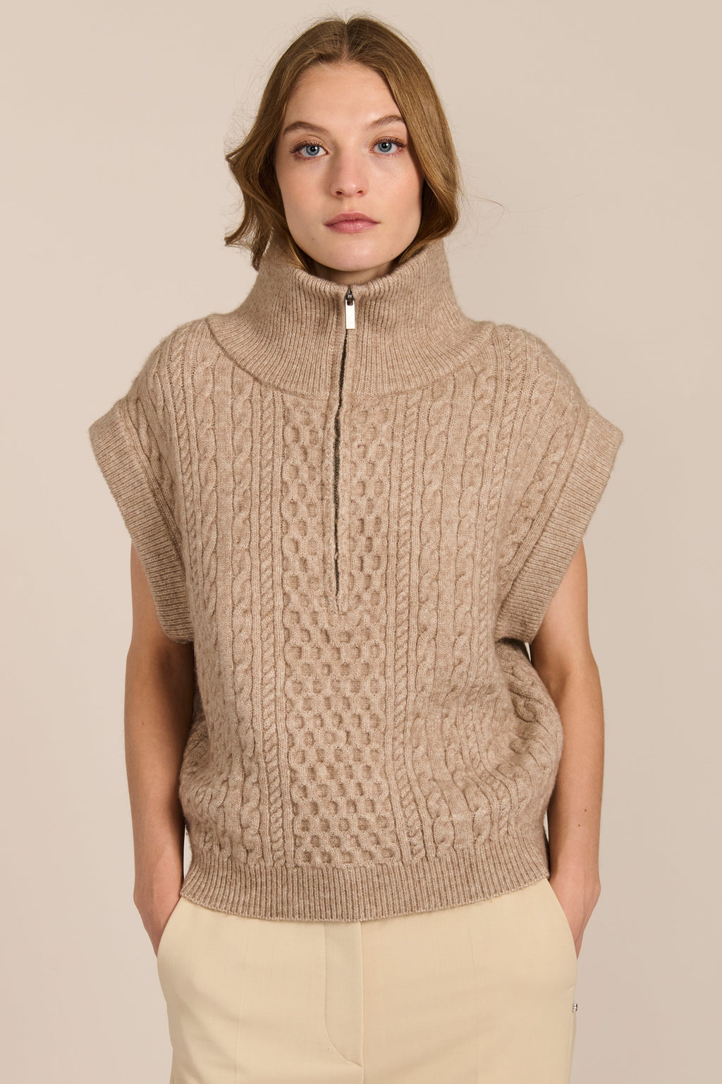 Cable Knit Jumper Vest with Quarter-Zip – Casual Wear, Layering