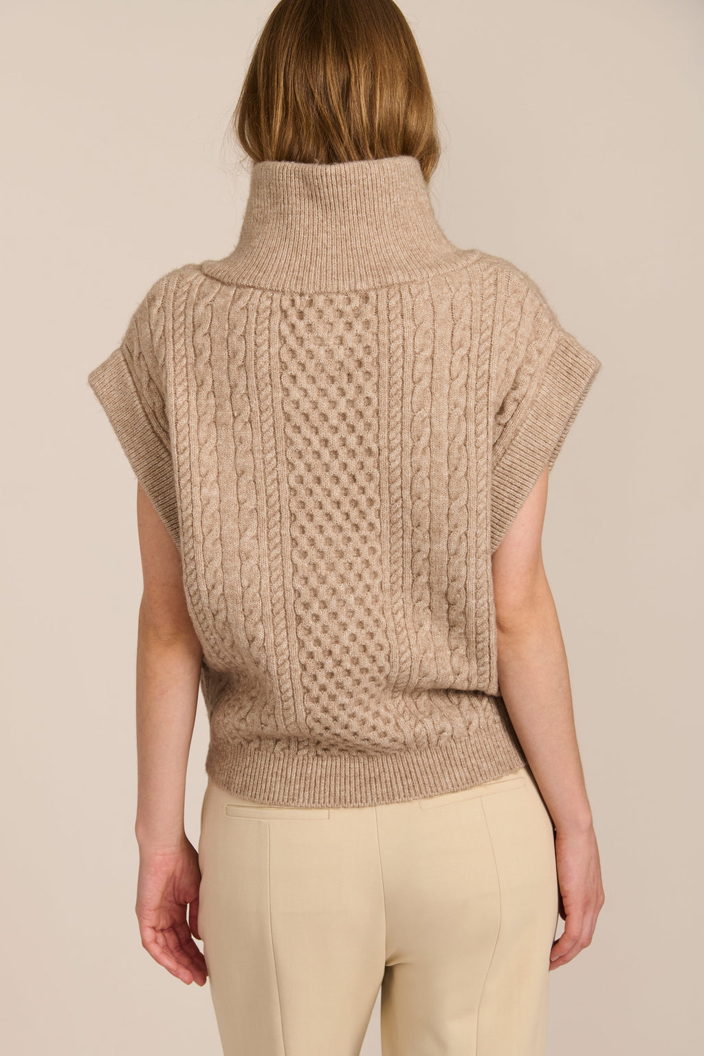 Cable Knit Jumper Vest with Quarter-Zip – Casual Wear, Layering