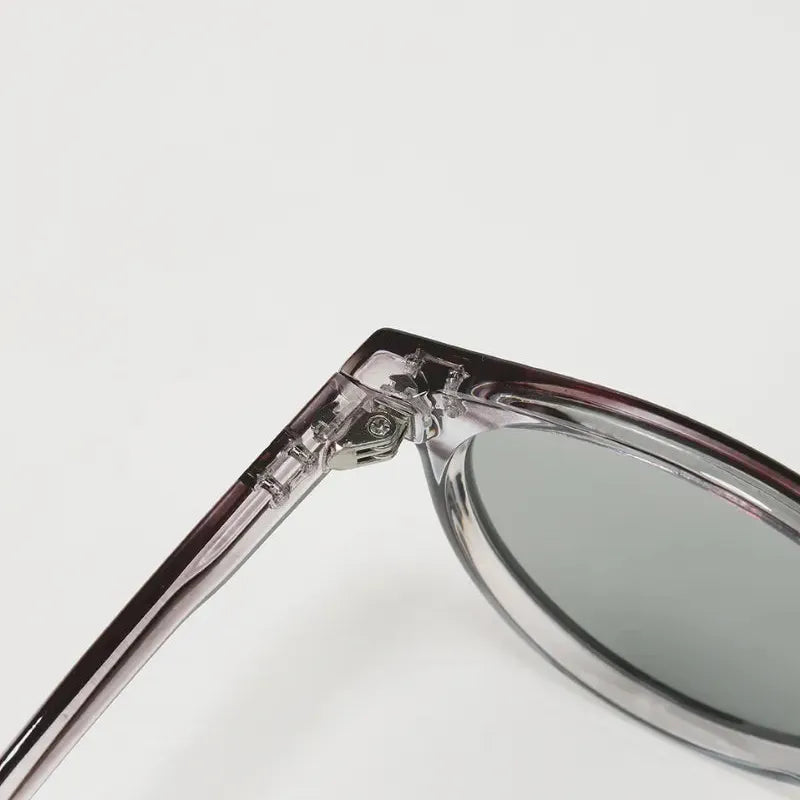 Polarised Sunglasses with UV Protection - Unisex Eyewear - Grey-Sunglasses-SANGLASSES-SANGLASSES